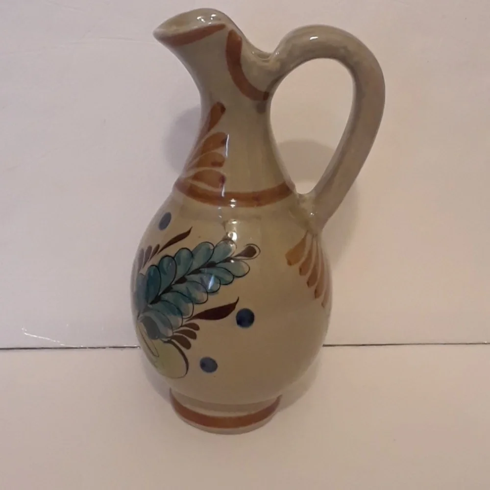 Pitcher‎ Floral design water/oil